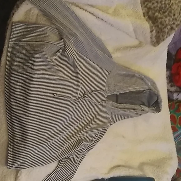 Sweater - Picture 1 of 3